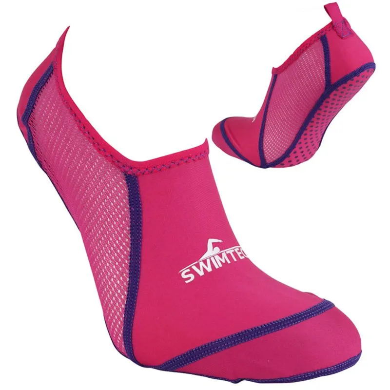SwimTech Pool Socks in Pink